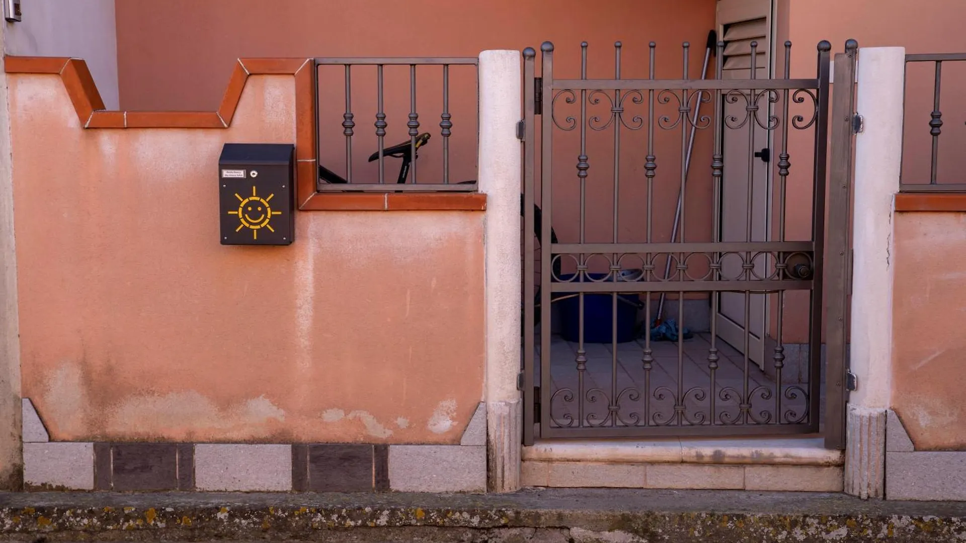 Monica'S Guesthouse Baratili San Pietro Holiday home
